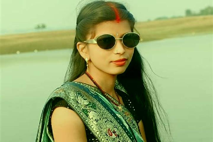 Eleanor, 22 — Escort in Jamui, India