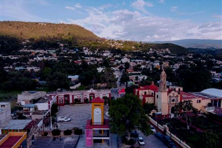 Eleanor, 22 — Escort in San Miguel Tlanichico, Mexico