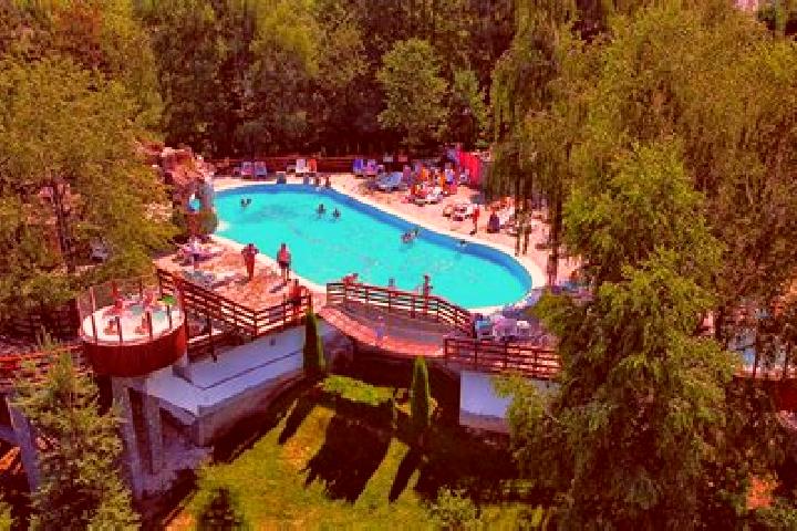 Eleanor, 22 — Escort in Sannicolau de Munte, Romania