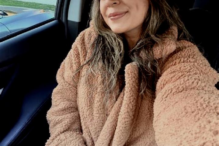 Eleanor, 22 — Escort in Snow Shoe, United States