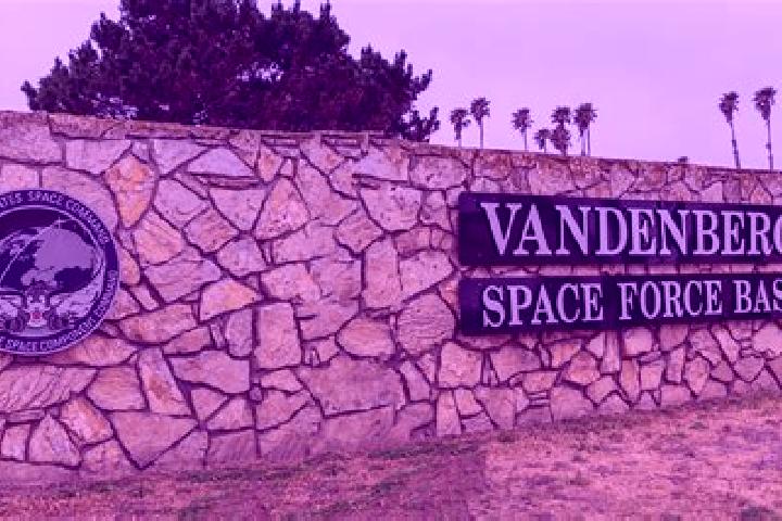 Eleanor, 22 — Escort in Vandenberg Space Force Base, United States