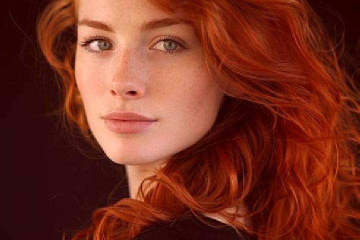 Eleanor, 23, a auburn green-eyed mixed companion based in Dealu Negru. Offering Domination, Prostate Massage, Girlfriend Experience, Deep French Kissing, Cou...