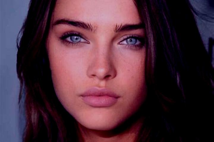 Eleanor, 23, a chestnut amber-eyed slavic companion based in Santa Cruz de la Salceda. Offering A-Level, Overnight, BDSM, CIM. Available for incall and outca...