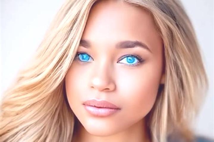 Eleanor, 23, a dark blonde blue-eyed latina companion based in Cumacay. Offering CIM, A-Level, Tantra, Massage. Available for incall and outcall, overnight b...