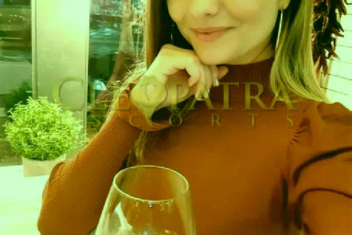Eleanor, 23, a dark blonde green-eyed mixed companion based in Nueva Samaria. Offering Massage, Dinner Date, OWO, BDSM, Fetish. Available for incall and outc...