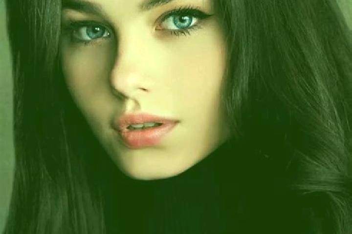 Eleanor, 23, a red blue-eyed slavic companion based in Luisenthal. Offering Fetish, Domination, Massage, Party Girl. Available for incall and outcall, overni...