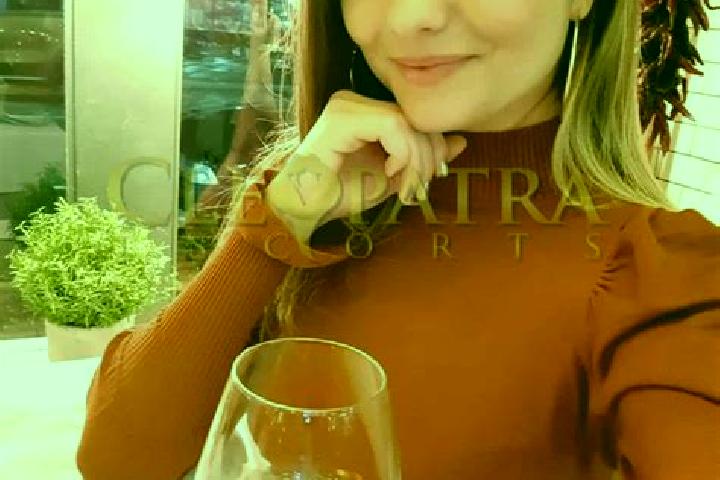 Eleanor, 23, a red dark-eyed slavic companion based in Laje do Muriae. Offering Fetish, Couples, Prostate Massage, Dinner Date, OWO. Available for incall and...