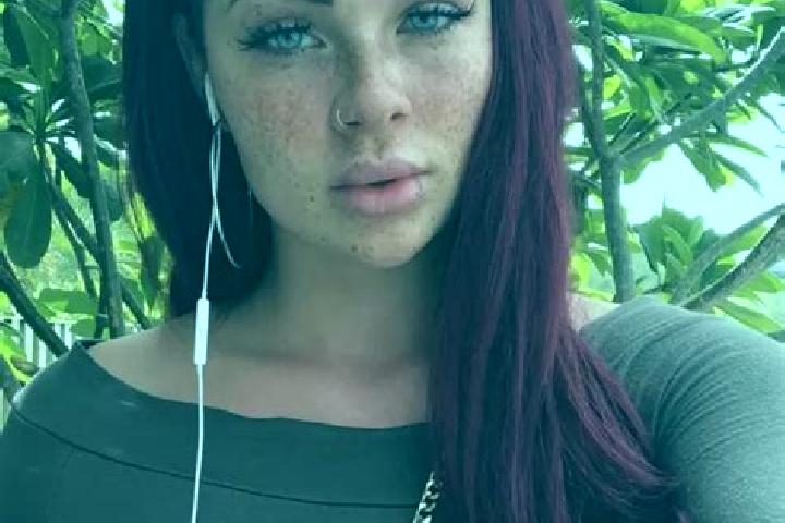 Eleanor, 23, a red green-eyed latina companion based in La Magdalena Tenexpan. Offering OWO, GFE, Party Girl. Available for incall and outcall, day and eveni...