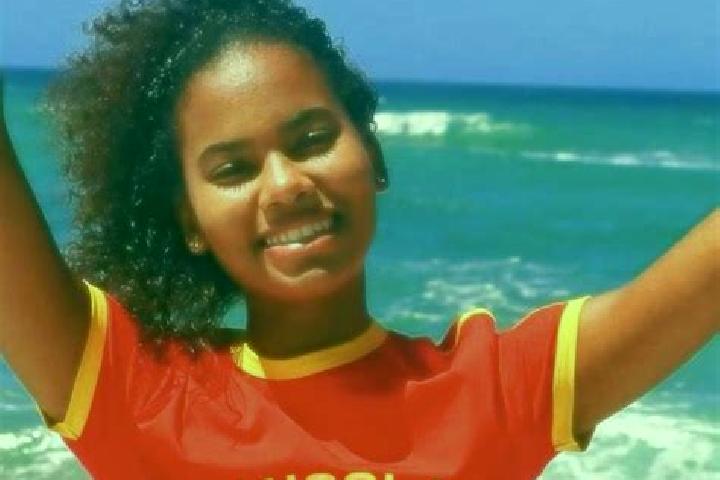 Eleanor, 23 — Escort in Babaera, Angola