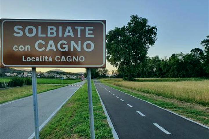 Eleanor, 23 — Escort in Carugo, Italy