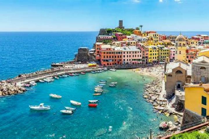 Eleanor, 23 — Escort in Diano d Alba, Italy