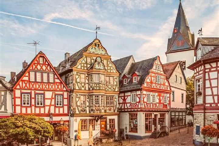 Eleanor, 23 — Escort in Idstein, Germany