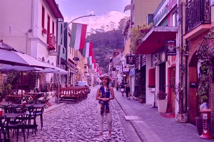 Eleanor, 23 — Escort in Santa Teresa, Brazil