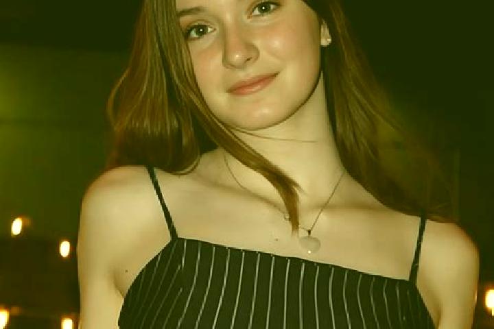 Eleanor, 23 — Escort in Susan Moore, United States