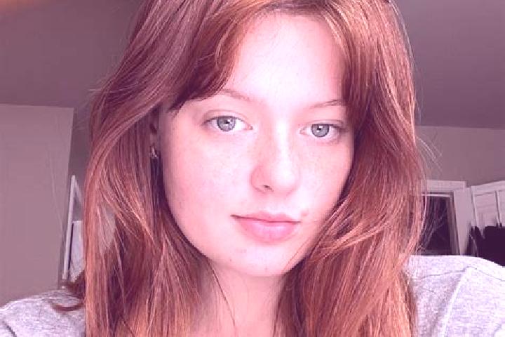 Eleanor, 24, a auburn grey-eyed caucasian companion based in La Bernardiere. Offering A-Level, CIM, Overnight, Deep French Kissing, Dinner Date. Available fo...