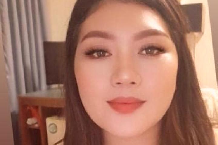 Eleanor, 24, a black grey-eyed mediterranean companion based in Banjar Dauhpangkung. Offering GFE, Massage, Fetish. Available for incall and outcall, overnig...