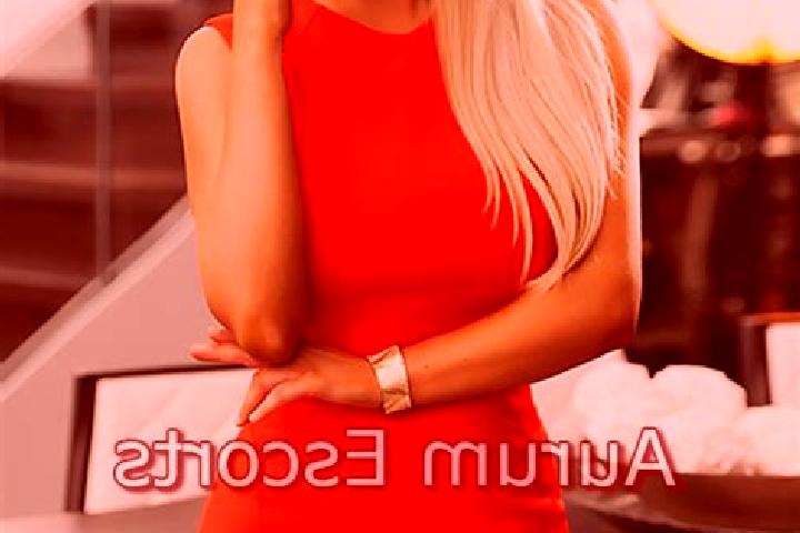 Eleanor, 24, a blonde dark-eyed mediterranean companion based in Linars. Offering Fetish, Dinner Date, Party Girl, Overnight. Available for incall and outcal...