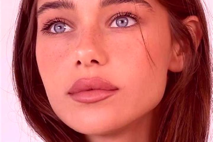 Eleanor, 24, a brunette brown-eyed middle eastern companion based in Conde-Sainte-Libiaire. Offering Erotic Massage, Couples, A-Level. Available for incall a...