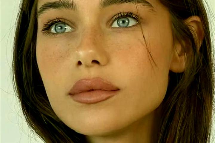 Eleanor, 24, a brunette brown-eyed mixed companion based in Dicky Beach. Offering 69, Striptease, GFE. Available for incall and outcall, overnight bookings a...