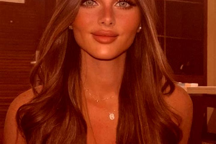 Eleanor, 24, a brunette dark-eyed slavic companion based in Cergy-Pontoise. Offering Tantra, Girlfriend Experience, Domination, Prostate Massage, Overnight. ...