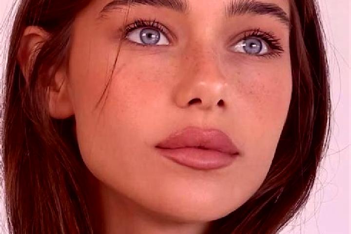 Eleanor, 24, a brunette grey-eyed latina companion based in Gelung Pepuyu. Offering Girlfriend Experience, Duos, CIM, Fetish. Available for incall and outcal...