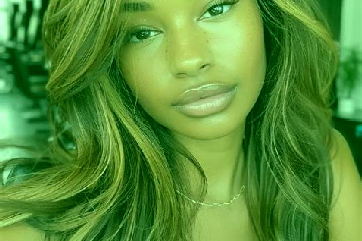 Eleanor, 24, a dark blonde brown-eyed ebony companion based in Pacaembu. Offering BDSM, CIM, Couples. Available for incall and outcall, day and evening dates.