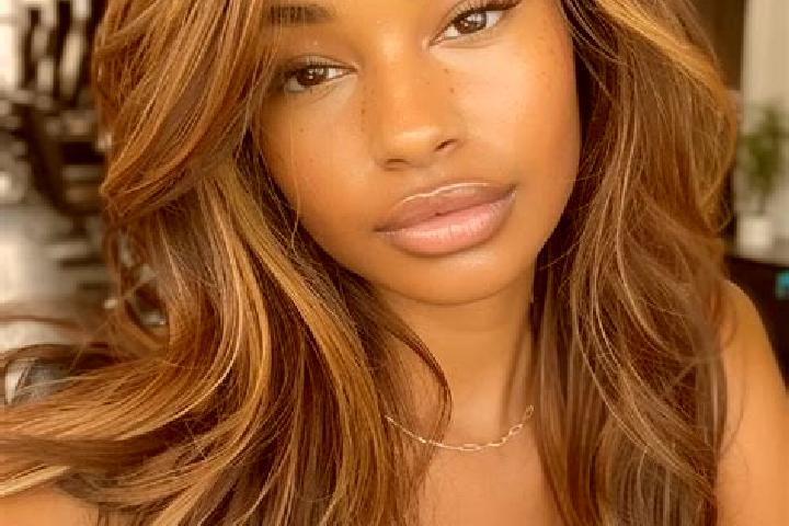 Eleanor, 24, a dark blonde hazel-eyed indian companion based in Starbrick. Offering Domination, CIM, OWO, 69. Available for incall and outcall, day and eveni...