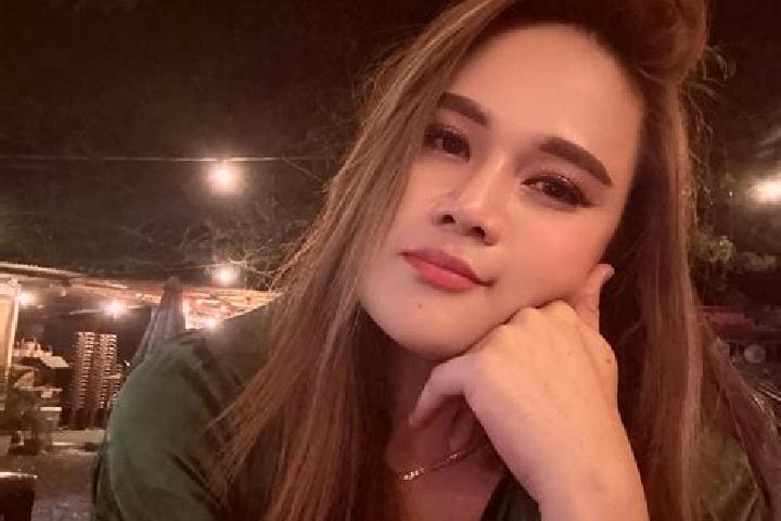 Eleanor, 24 — Escort in Balong Kulon, Indonesia