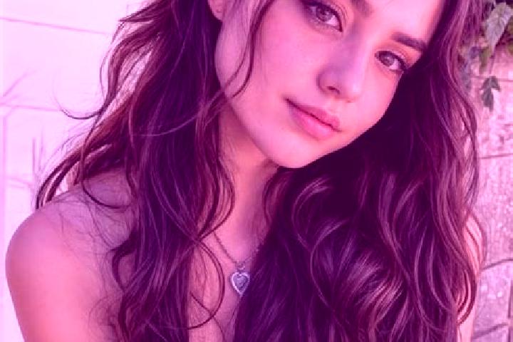 Eleanor, 25, a auburn hazel-eyed caribbean companion based in Chaobei. Offering Overnight, Erotic Massage, Girlfriend Experience, 69. Available for incall an...