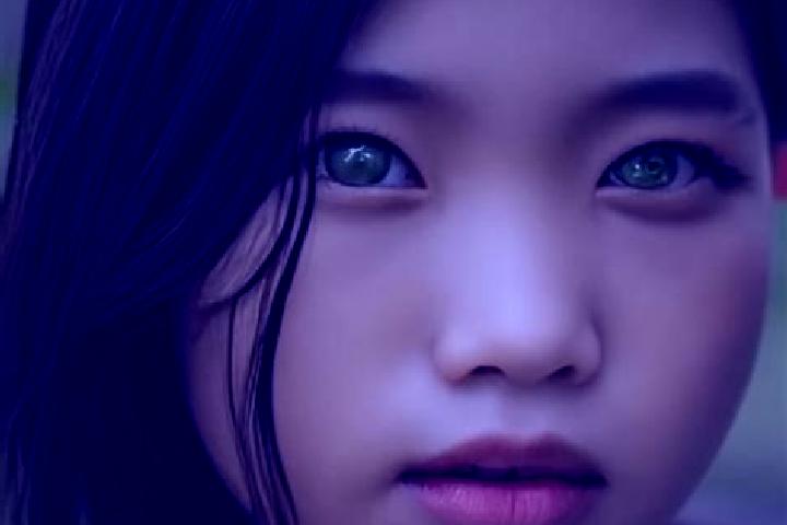 Eleanor, 25, a black green-eyed asian companion based in Khian Sa. Offering Roleplay, BDSM, Party Girl. Available for incall and outcall, day and evening dates.