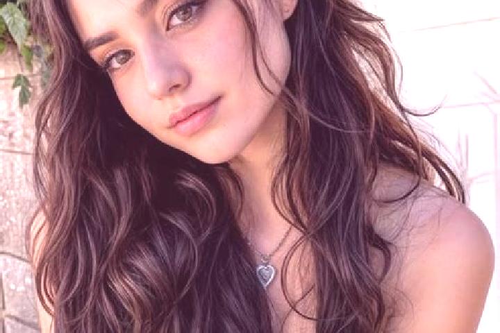 Eleanor, 25, a black hazel-eyed european companion based in Bokiima. Offering Roleplay, Couples, Domination. Available for incall and outcall, day and evenin...