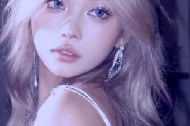 Eleanor, 25, a blonde grey-eyed asian companion based in Bofuer. Offering Couples, Domination. Available for incall and outcall, overnight bookings available.