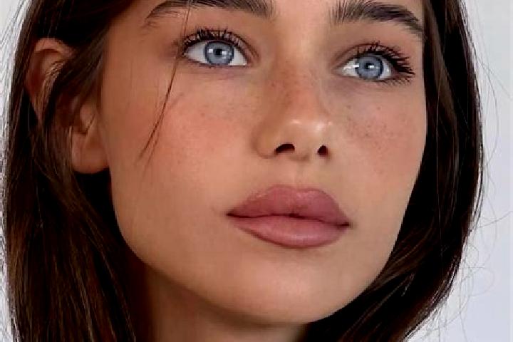 Eleanor, 25, a brunette brown-eyed mixed companion based in Rakaia. Offering Duos, Striptease. Available for incall and outcall, overnight bookings available.