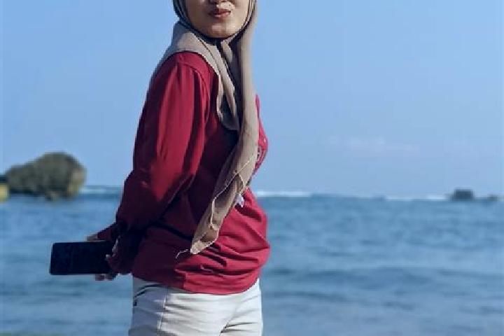Eleanor, 25 — Escort in Bakalan, Indonesia