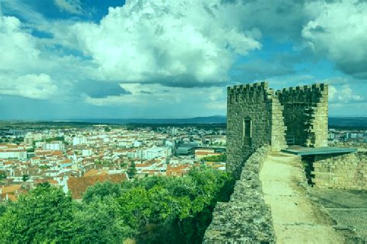 Eleanor, 25 — Escort in Castelo Branco, Portugal