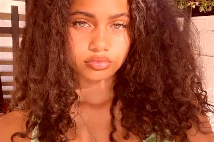 Eleanor, 26, a auburn amber-eyed mixed companion based in La Soledad Salinas. Offering Fetish, CIM, Girlfriend Experience, Prostate Massage, Dinner Date. Ava...