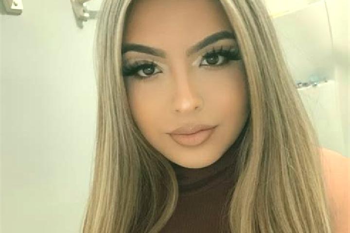 Eleanor, 26, a blonde brown-eyed latina companion based in Atzendorf. Offering Overnight, A-Level, OWO, Travel Companion. Available for incall and outcall, d...