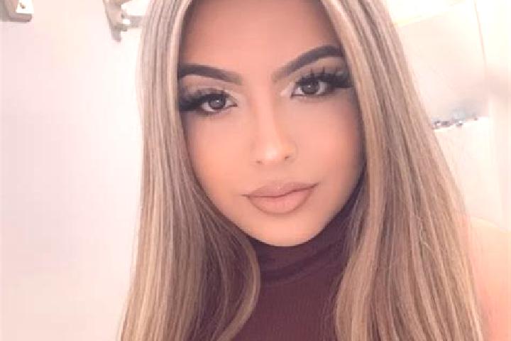 Eleanor, 26, a blonde brown-eyed latina companion based in Tello. Offering OWO, GFE, Erotic Massage, Couples. Available for incall and outcall, overnight boo...