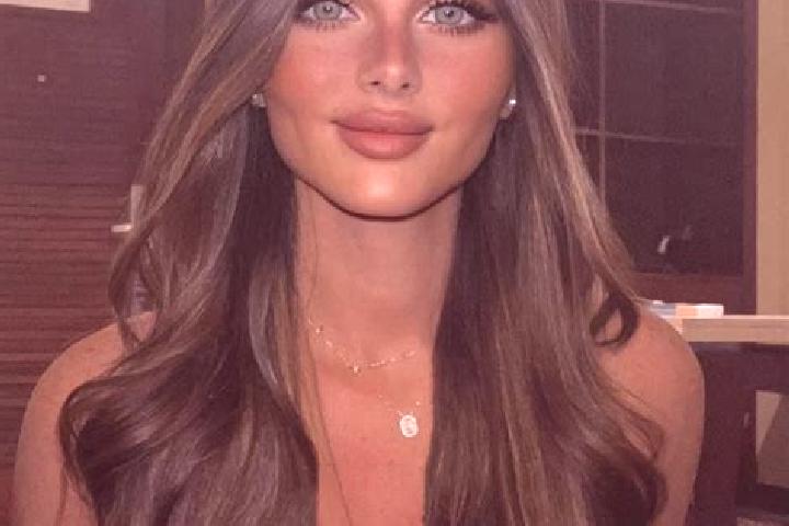 Eleanor, 26, a brunette dark-eyed ebony companion based in Ageyevo. Offering A-Level, Domination, Erotic Massage. Available for incall and outcall, overnight...