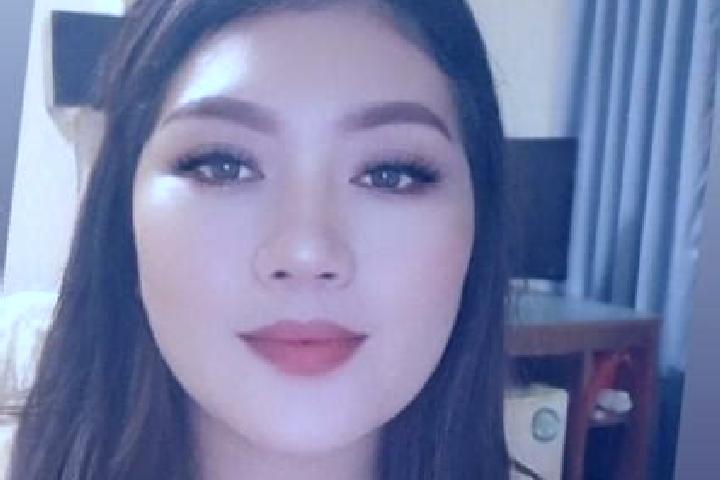 Eleanor, 26, a chestnut amber-eyed asian companion based in Trigny. Offering Domination, Couples, GFE, Travel Companion. Available for incall and outcall, da...