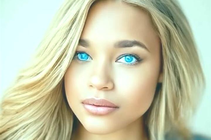 Eleanor, 26, a dark blonde blue-eyed latina companion based in Torrescarcela. Offering CIM, Couples, 69. Available for incall and outcall, day and evening da...