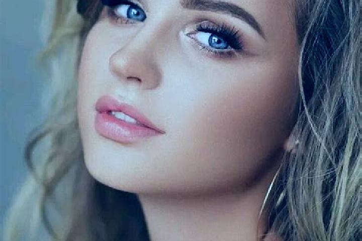 Eleanor, 26, a dark blonde blue-eyed mediterranean companion based in Klingelbach. Offering Couples, Fetish, 69. Available for incall and outcall, overnight ...