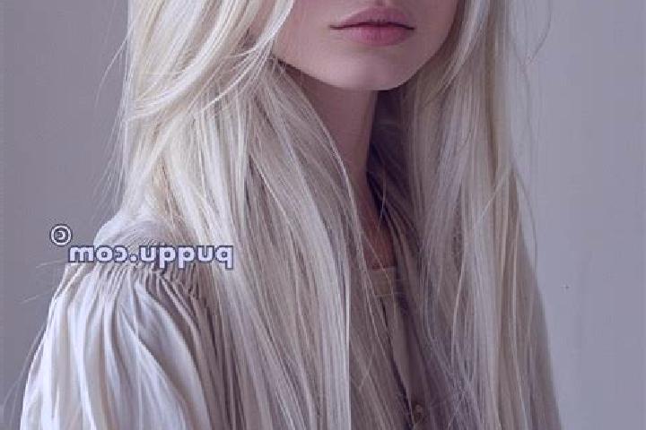 Eleanor, 26, a platinum blonde blue-eyed asian companion based in Pina de Ebro. Offering CIM, GFE. Available for incall and outcall, day and evening dates.