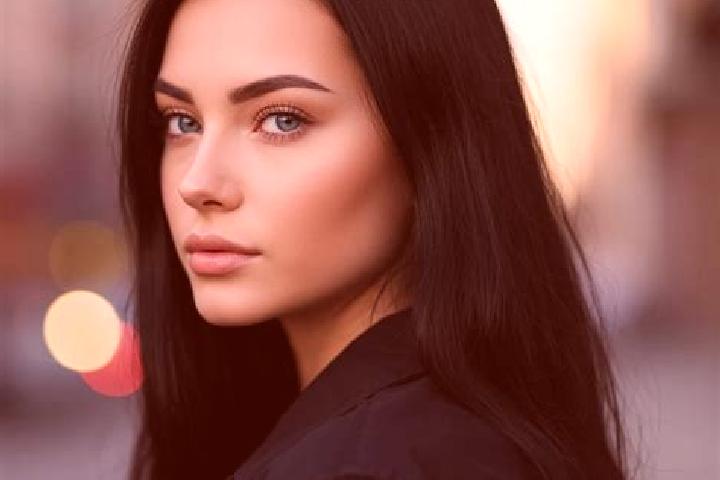 Eleanor, 26, a red blue-eyed latina companion based in Lake Andes. Offering Dinner Date, Travel Companion, Deep French Kissing, Domination, Couples. Availabl...