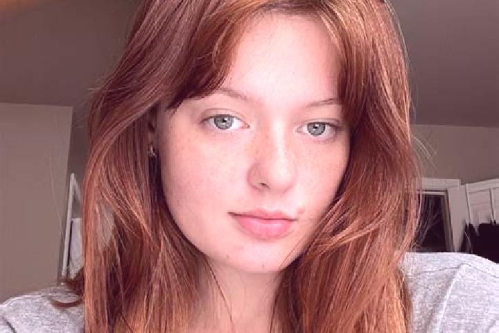 Eleanor, 26, a red brown-eyed mixed companion based in Villes-sur-Auzon. Offering Overnight, Fetish. Available for incall and outcall, day and evening dates.