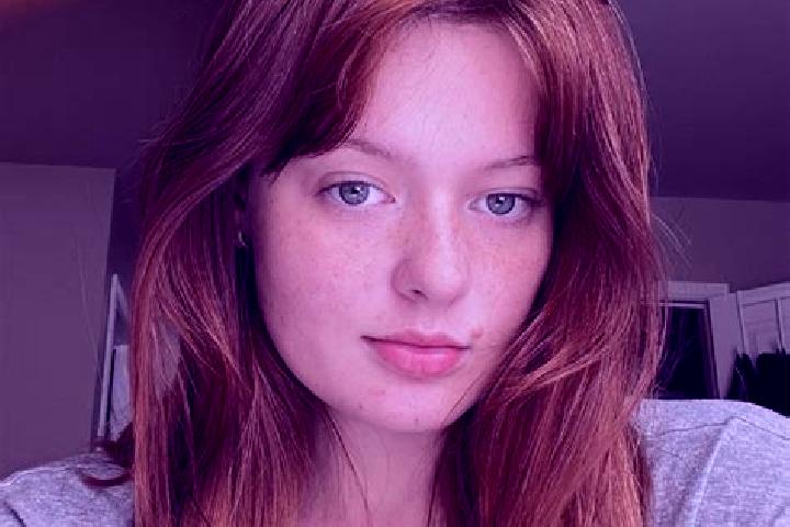 Eleanor, 26, a red grey-eyed mediterranean companion based in Alcubilla de Avellaneda. Offering CIM, GFE, 69. Available for incall and outcall, day and eveni...