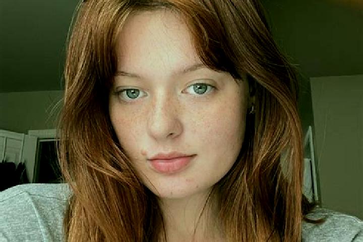 Eleanor, 26, a red grey-eyed mediterranean companion based in Droitwich. Offering Deep French Kissing, BDSM. Available for incall and outcall, day and evenin...