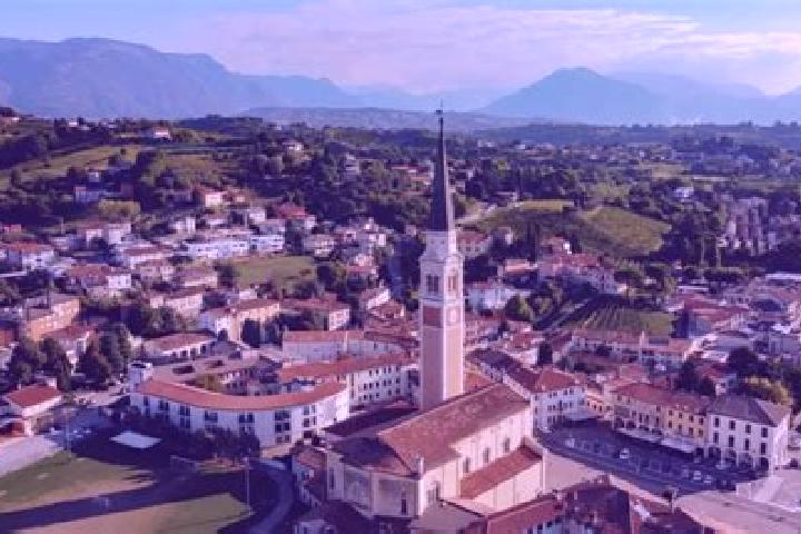 Eleanor, 26 — Escort in Breganze, Italy
