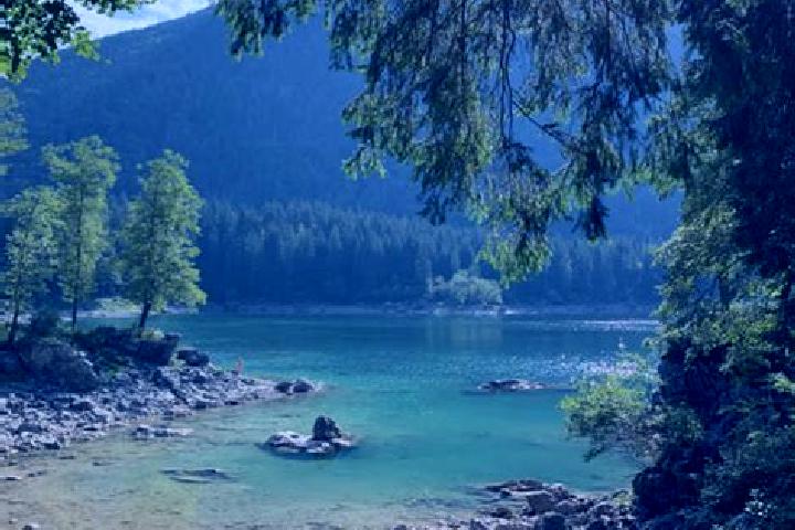 Eleanor, 26 — Escort in Fusine, Italy