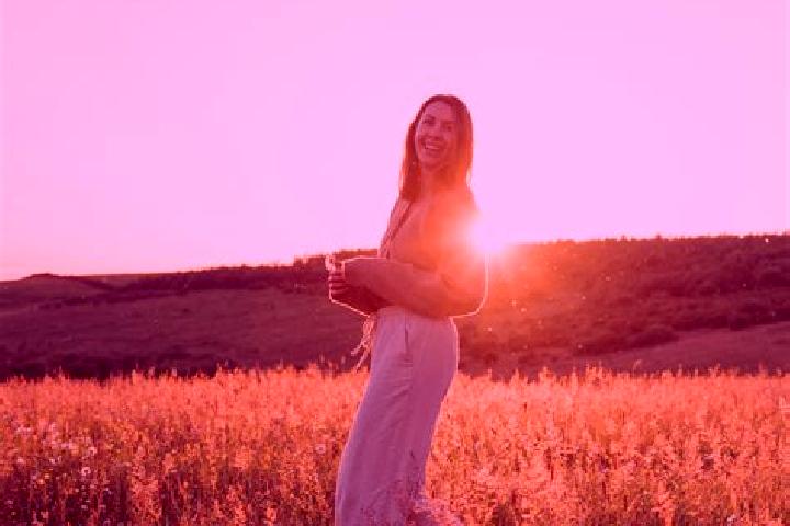 Eleanor, 26 — Escort in Lusina, Poland